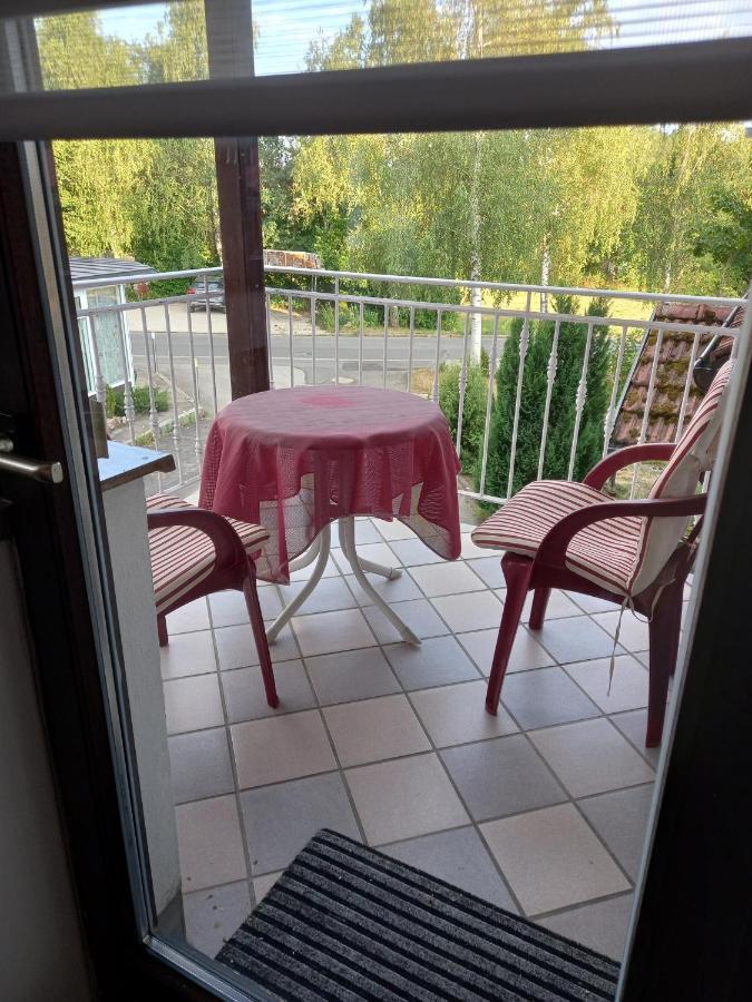 Cafe Und Pension Ringer Vilseck Eksteriør bilde